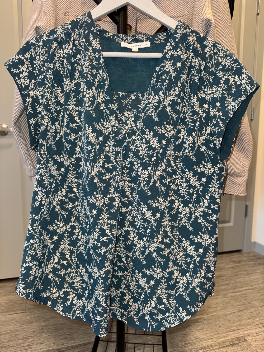 Lou & Grey Teal Botanical V-Neck Short Sleeve Blouse